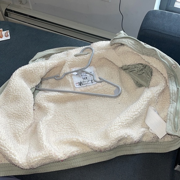 Winter jacket - Picture 3 of 4